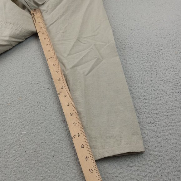 F.H. CLOTHING CO. Button-down Top shirt size M - Picture 7 of 8